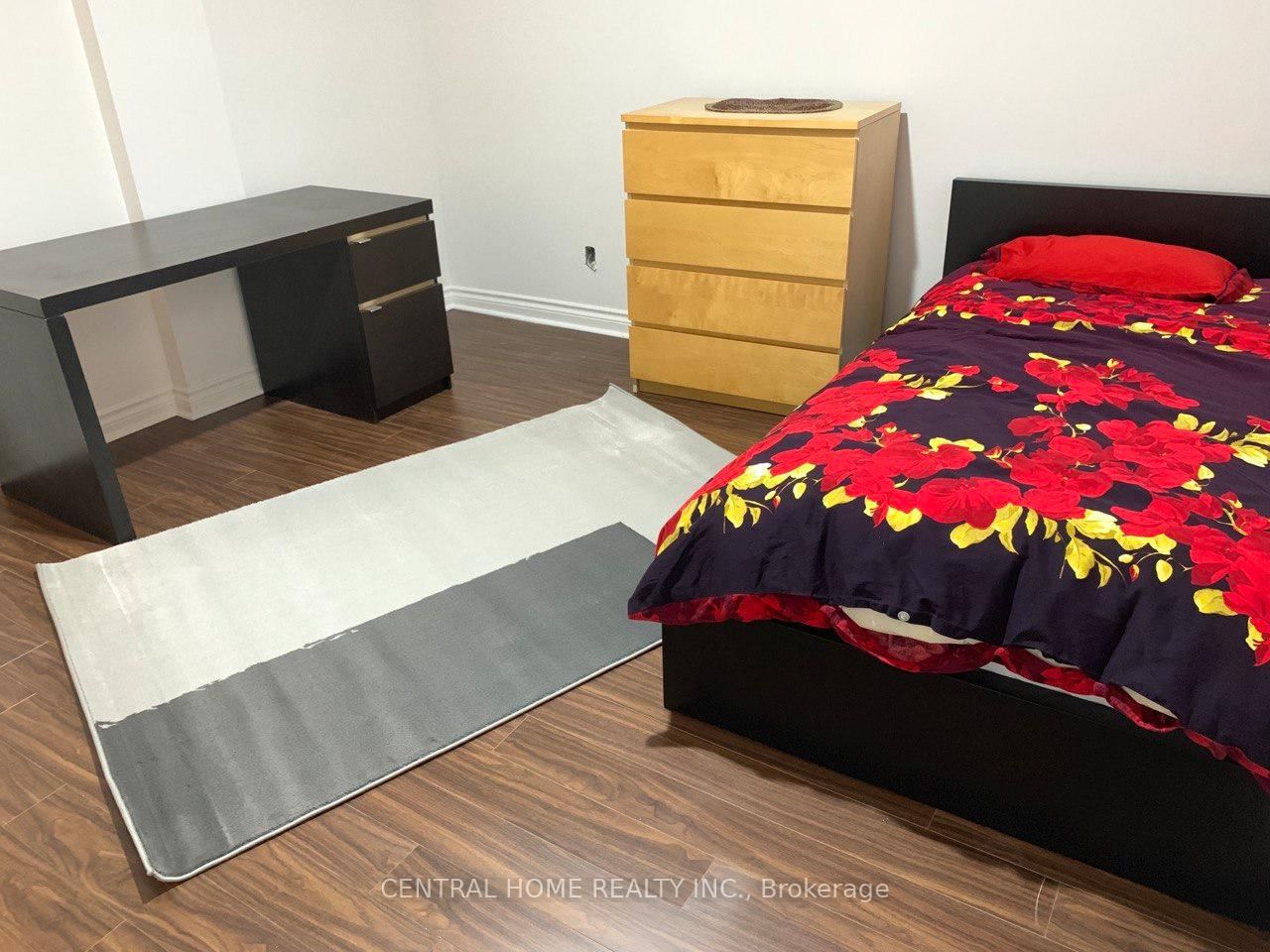 342 Parkview Avenue E - Photo 5