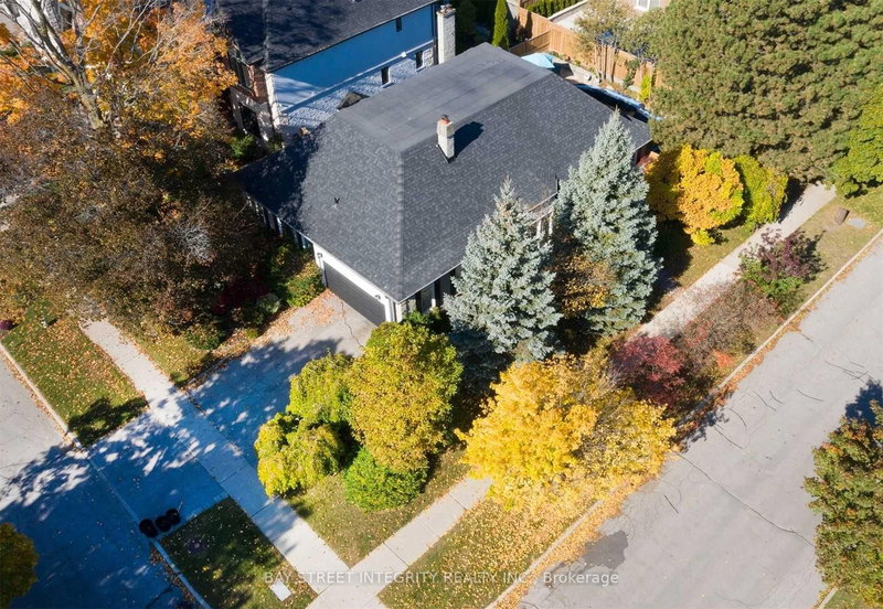 46 Caravan Dr, Toronto, M3B 1N3 | Image 2