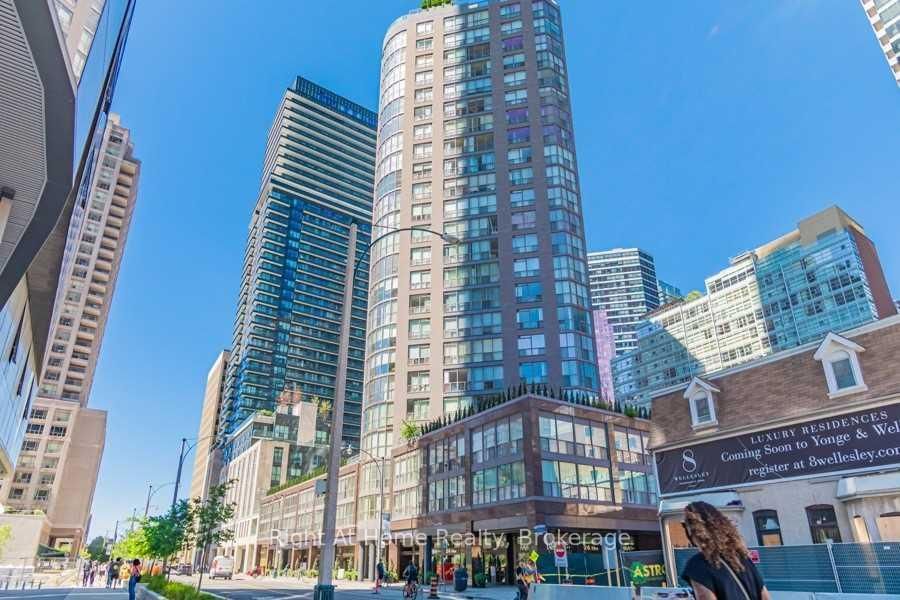 24 Wellesley Street W, Unit 513
