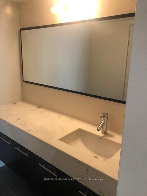 21 Nelson Street, Unit 528 - Photo 12