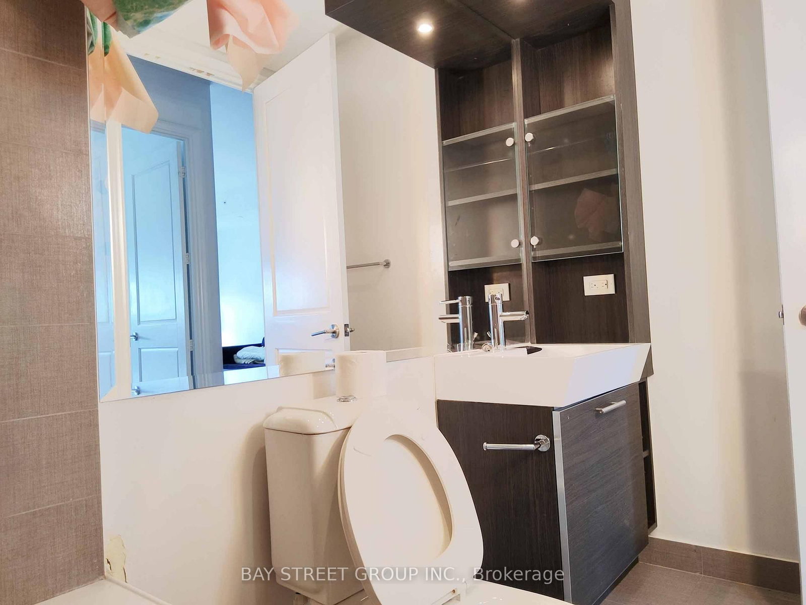 388 Yonge Street, Unit 6704 - Photo 9