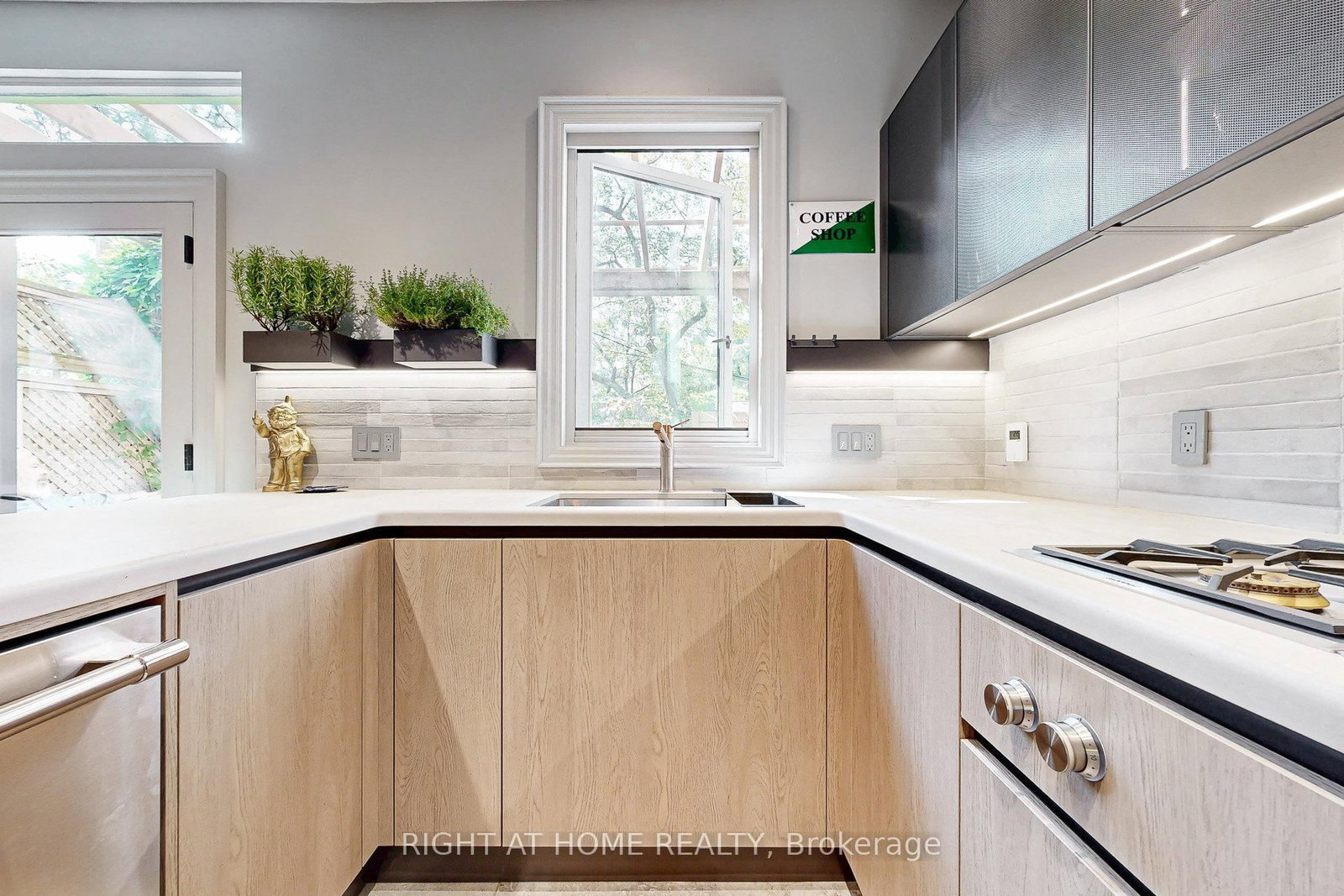 440 Sackville Street - Photo 17