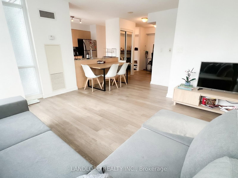 2203 - 11 Brunel Crt, Toronto, M5V 3Y3 | Image 2