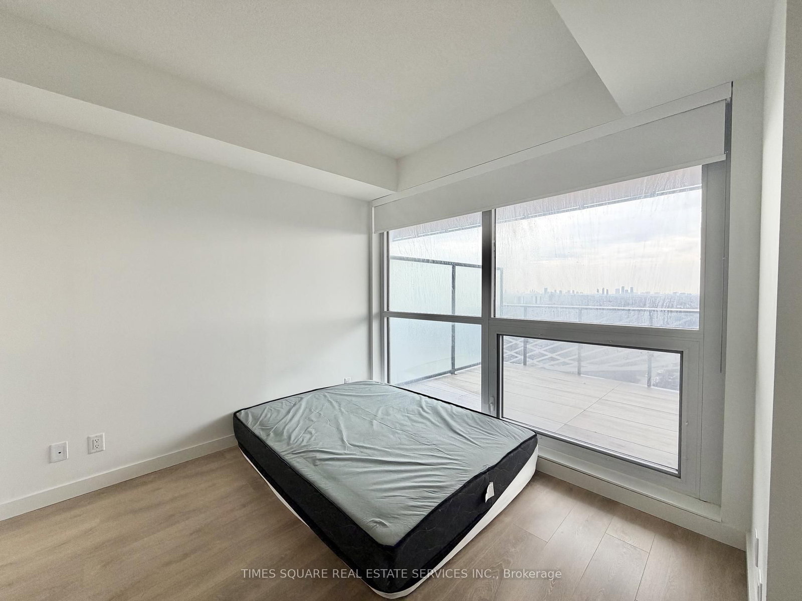 27 McMahon Drive, Unit 2203 - Photo 13