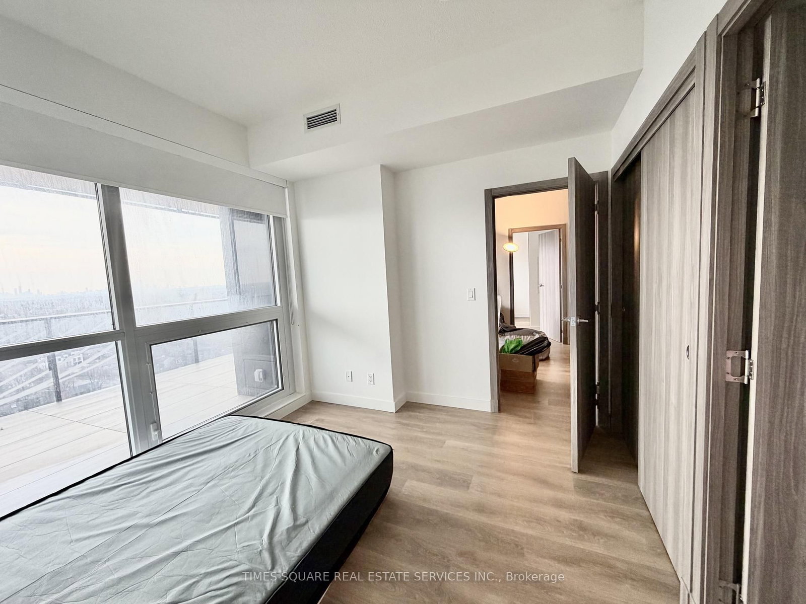 27 McMahon Drive, Unit 2203 - Photo 14