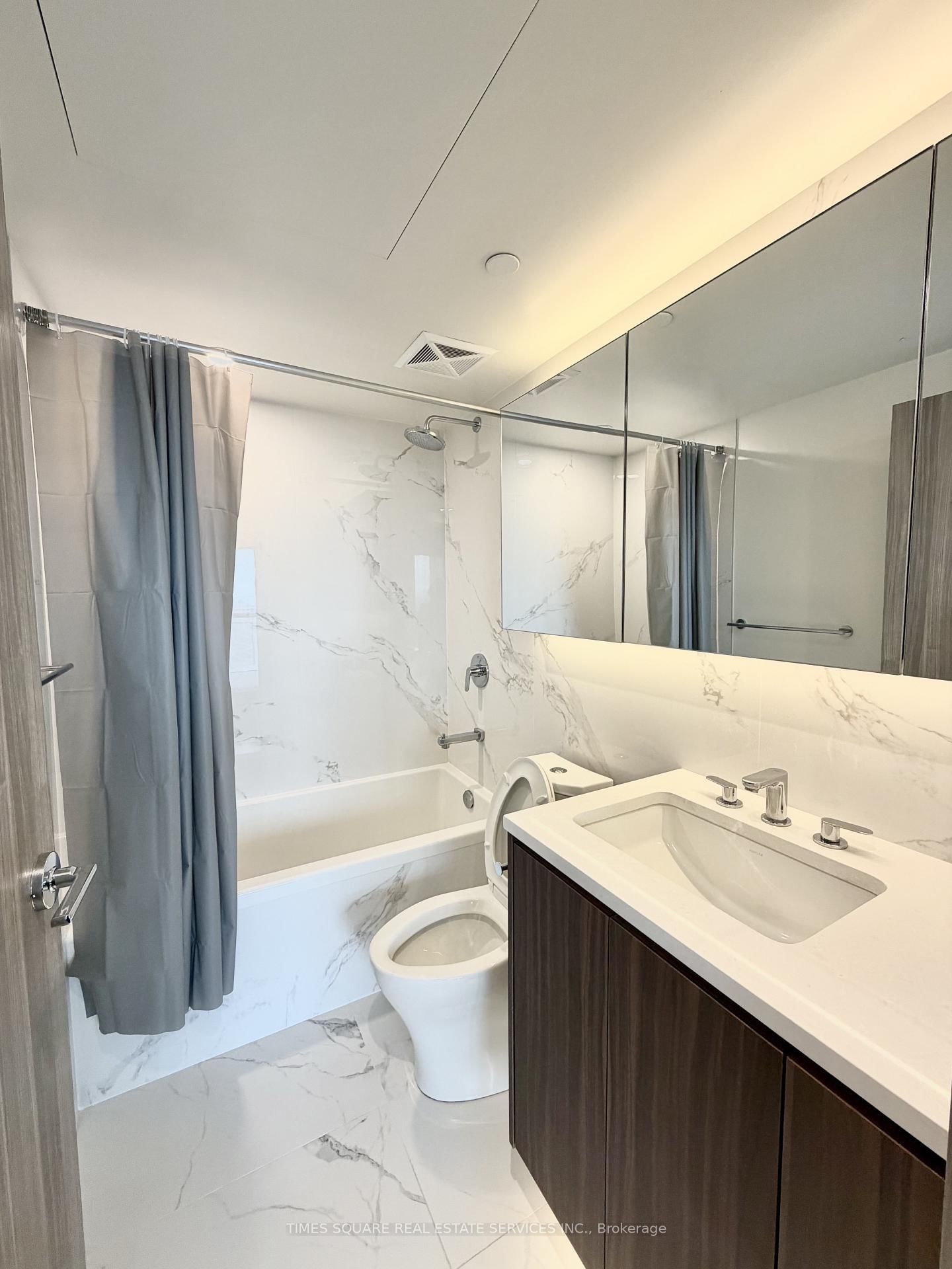 27 McMahon Drive, Unit 2203 - Photo 15