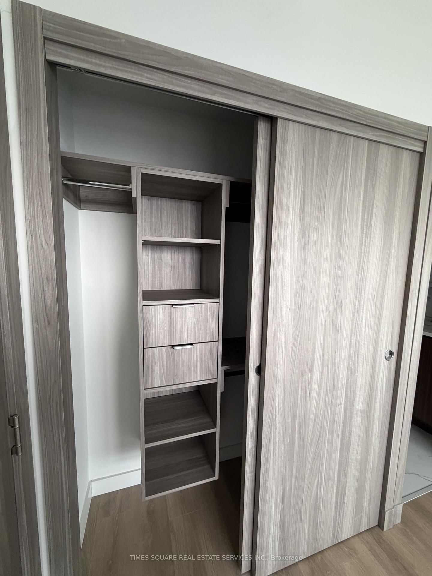 27 McMahon Drive, Unit 2203 - Photo 16