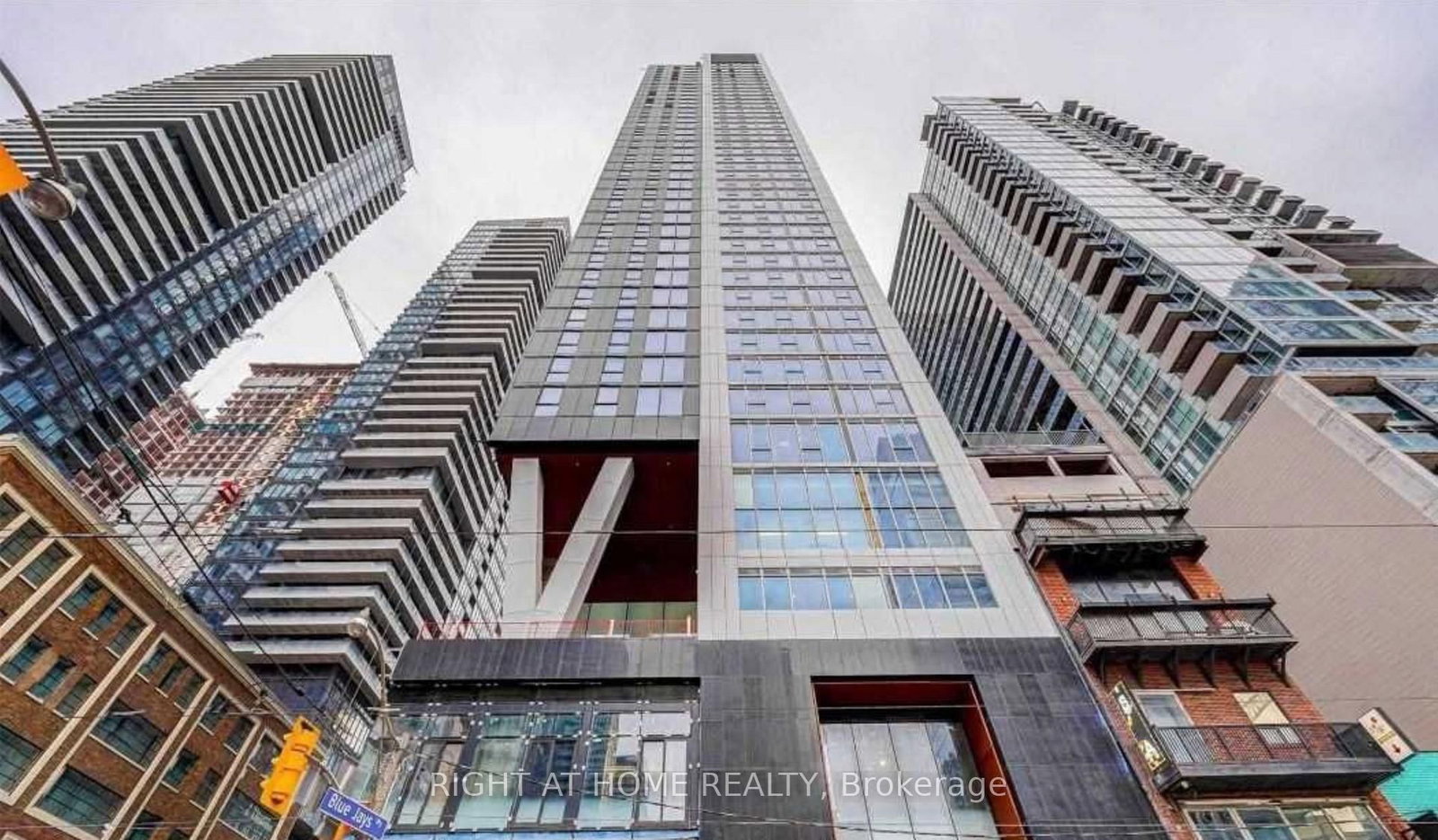 357 King Street W, Unit 708 - Photo 15