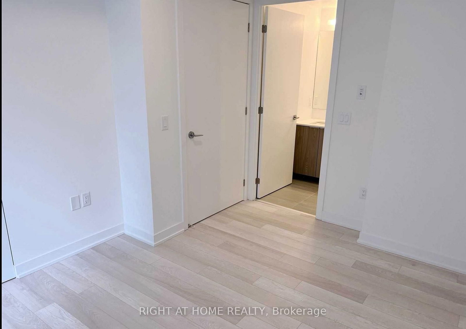 357 King Street W, Unit 708 - Photo 7