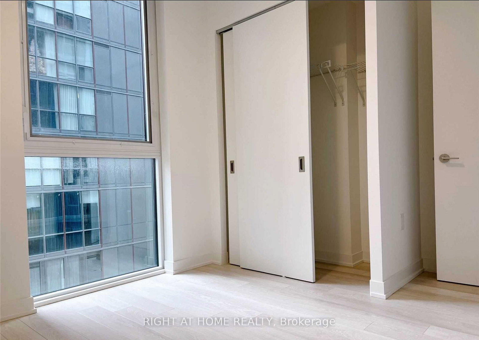 357 King Street W, Unit 708 - Photo 9