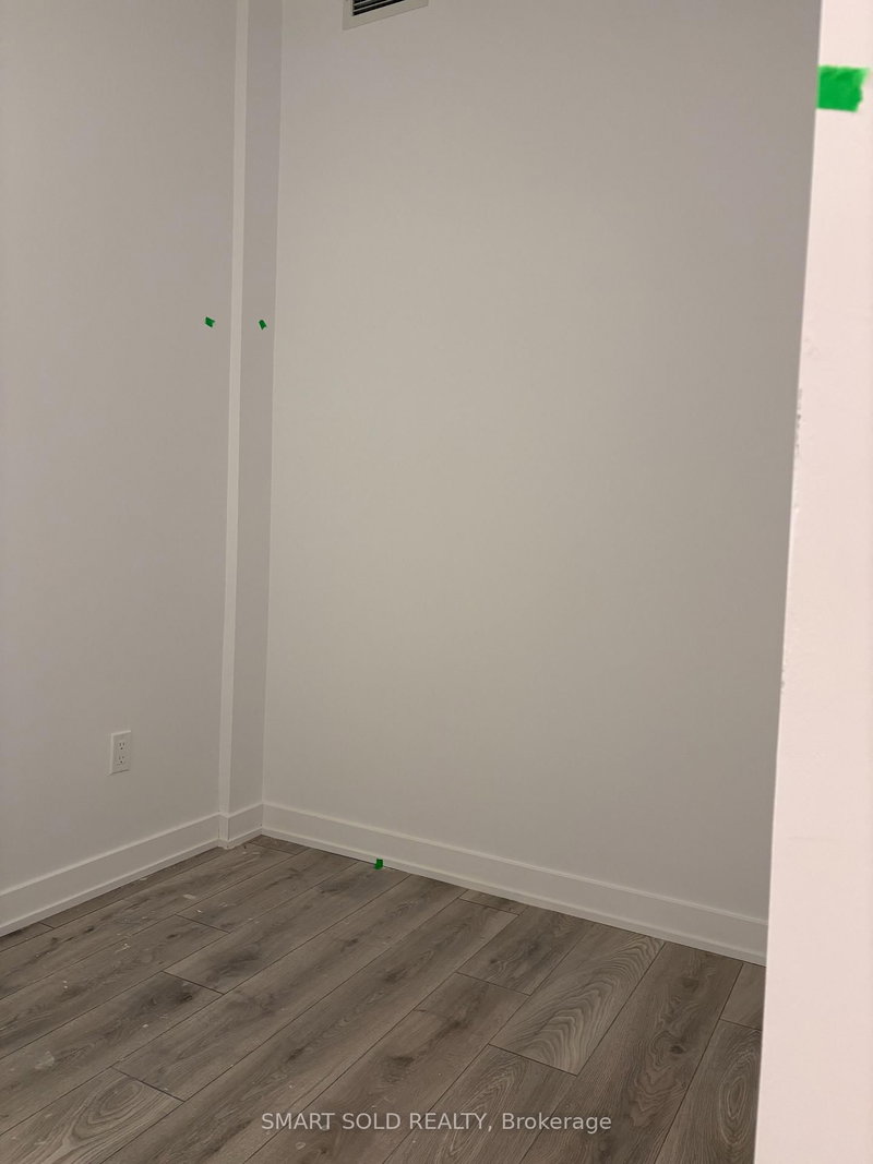 1803 - 29 Green Trail Crt, Toronto, M2K 0J9 | Image 3