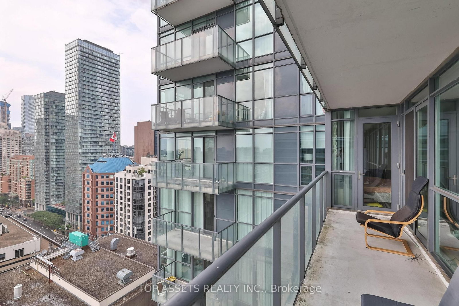 770 Bay Street, Unit 2112 - Photo 19