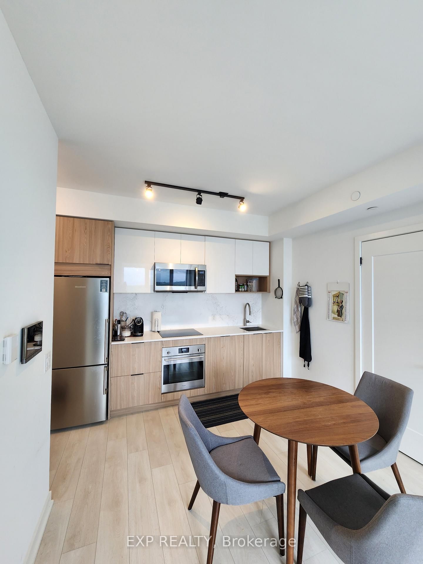 5 Defries Street, Unit 3012