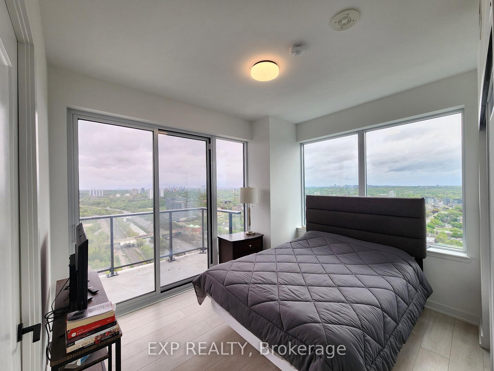 5 Defries Street, Unit 3012 - Photo 5