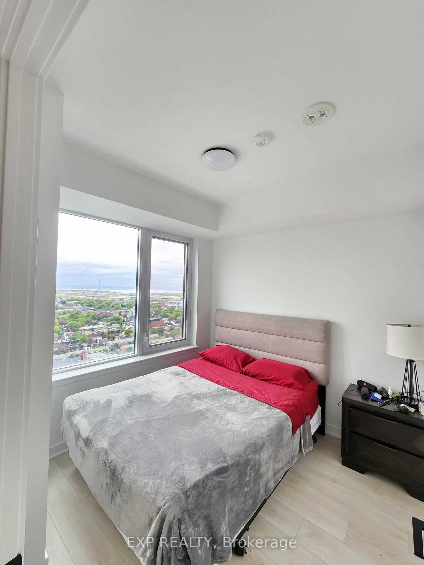 5 Defries Street, Unit 3012 - Photo 7