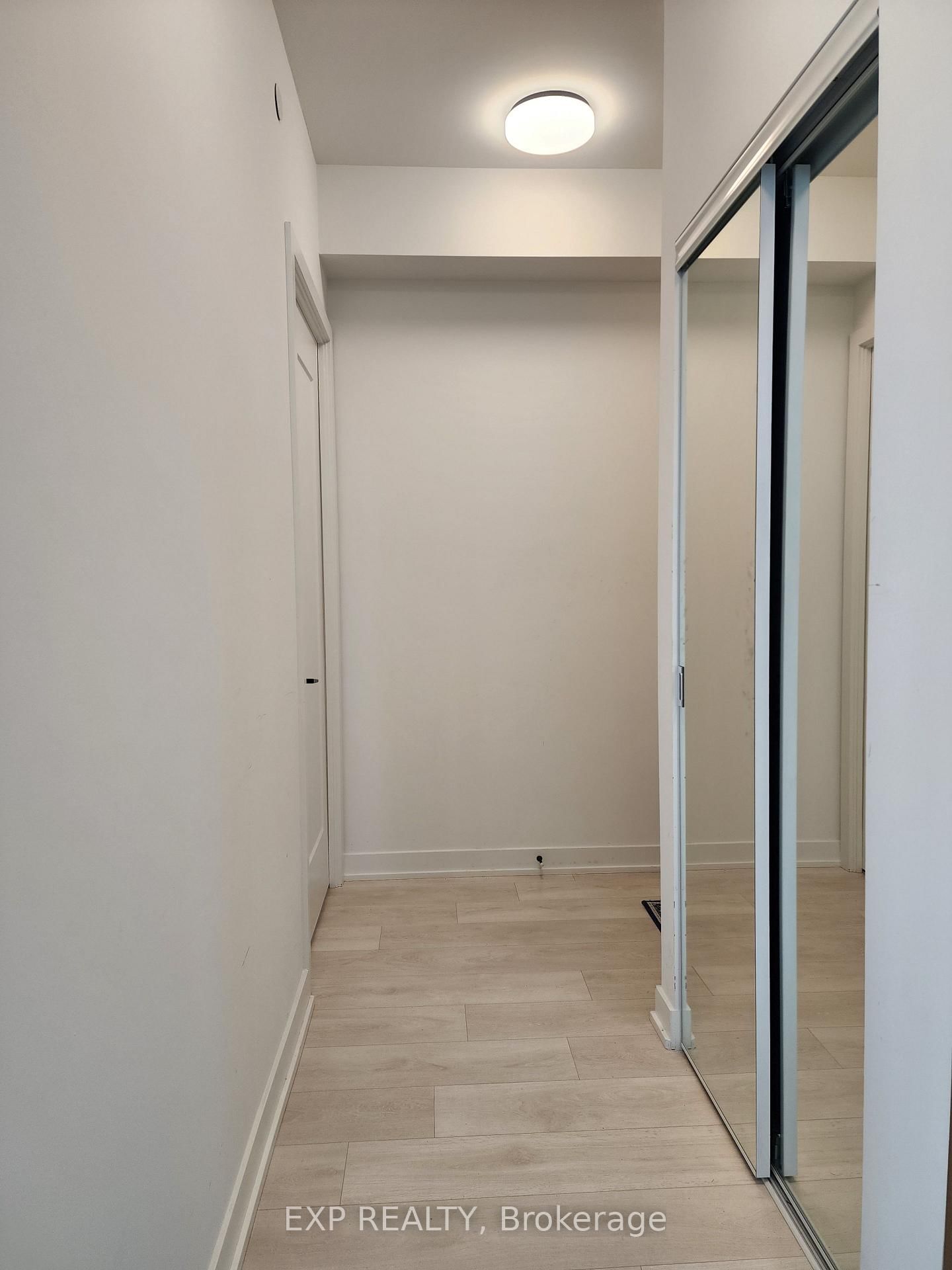 5 Defries Street, Unit 3012 - Photo 9