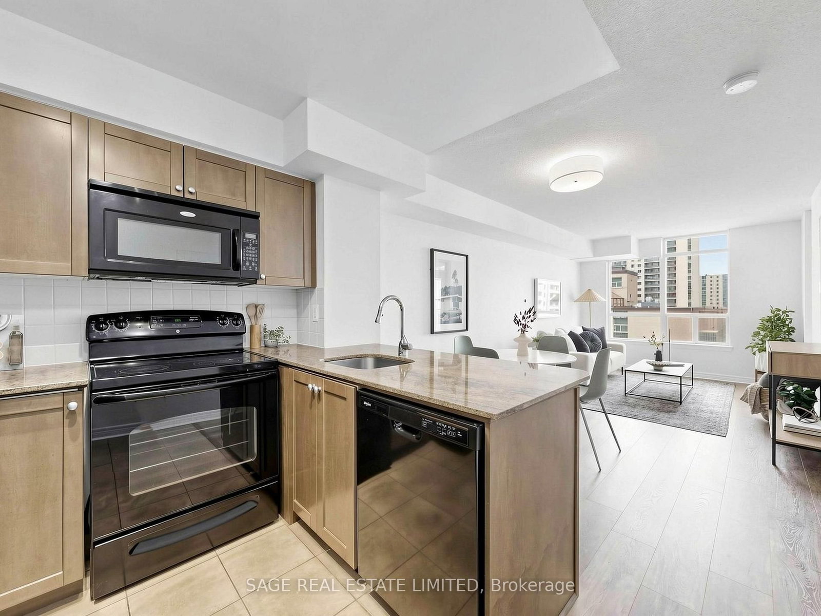 225 Wellesley Street E, Unit 811 - Photo 10