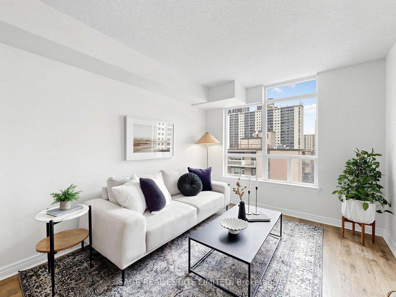 811 - 225 Wellesley St E, Toronto, M4X 1X8 | Image 3