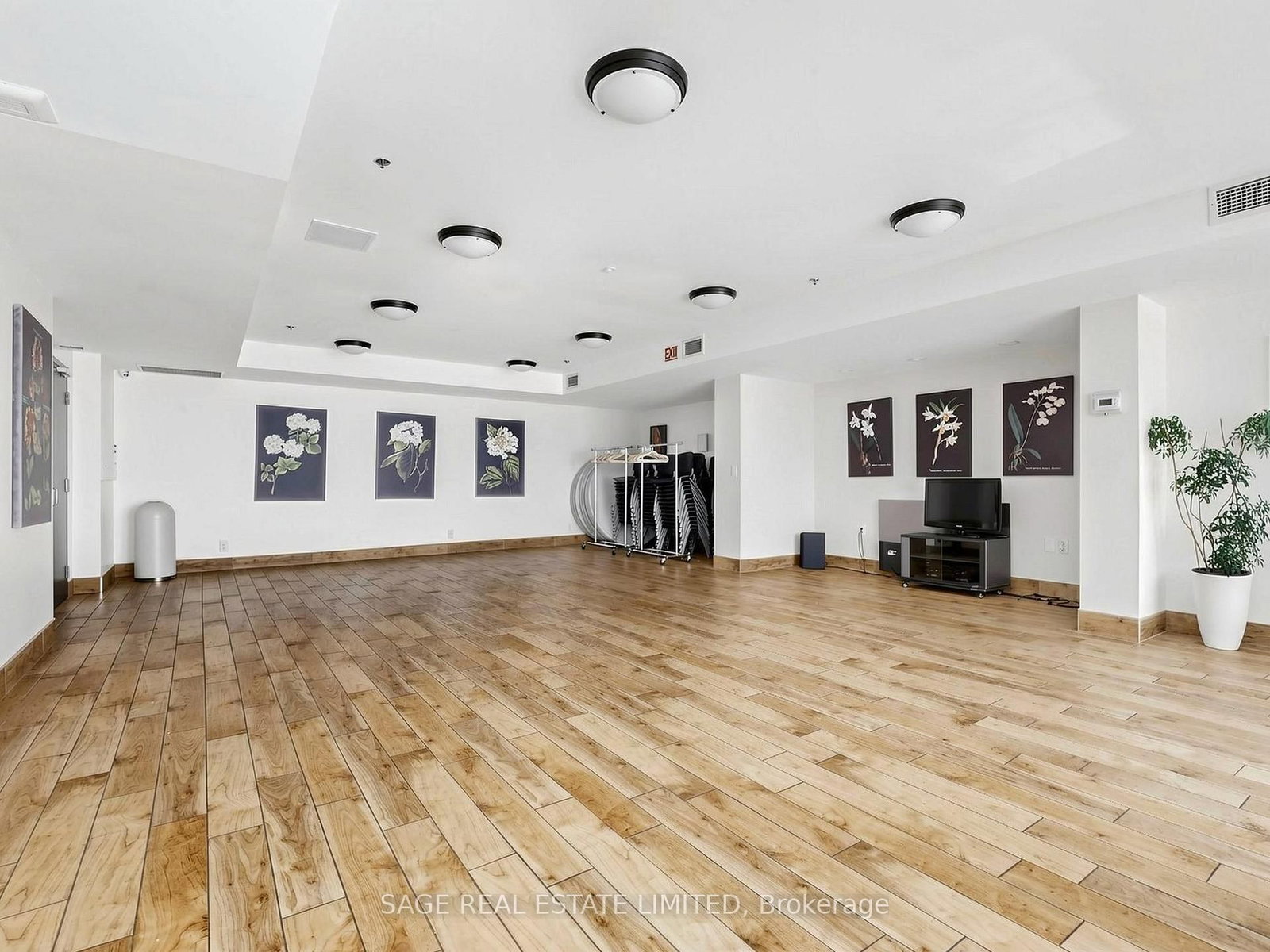 225 Wellesley Street E, Unit 811 - Photo 32