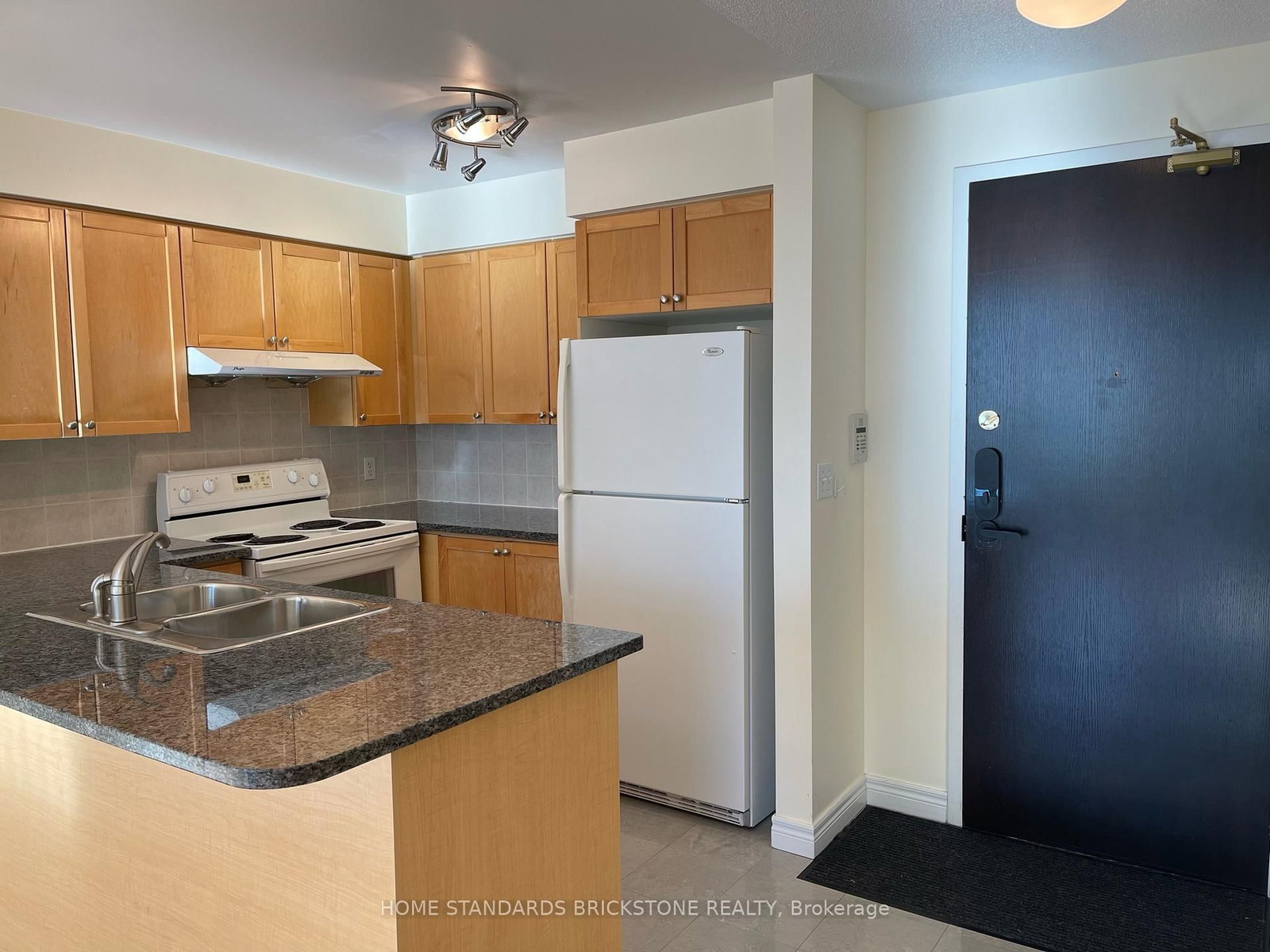 23 Hollywood Avenue, Unit 3709 - Photo 2