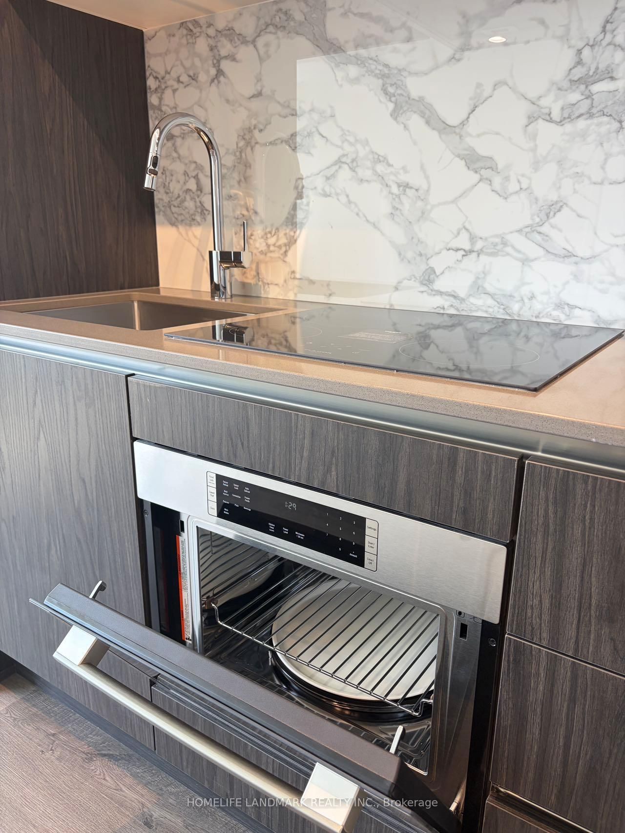 180 Front Street E, Unit 916 - Photo 12