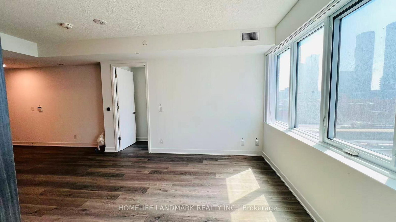 180 Front Street E, Unit 916 - Photo 15