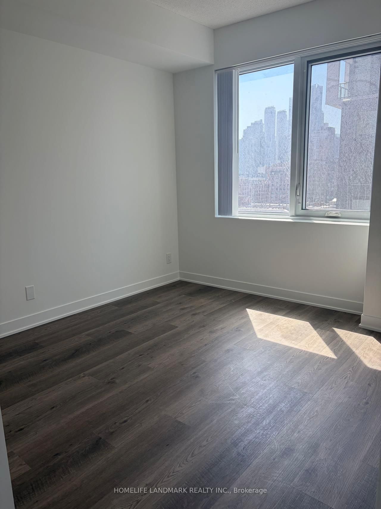 180 Front Street E, Unit 916 - Photo 16