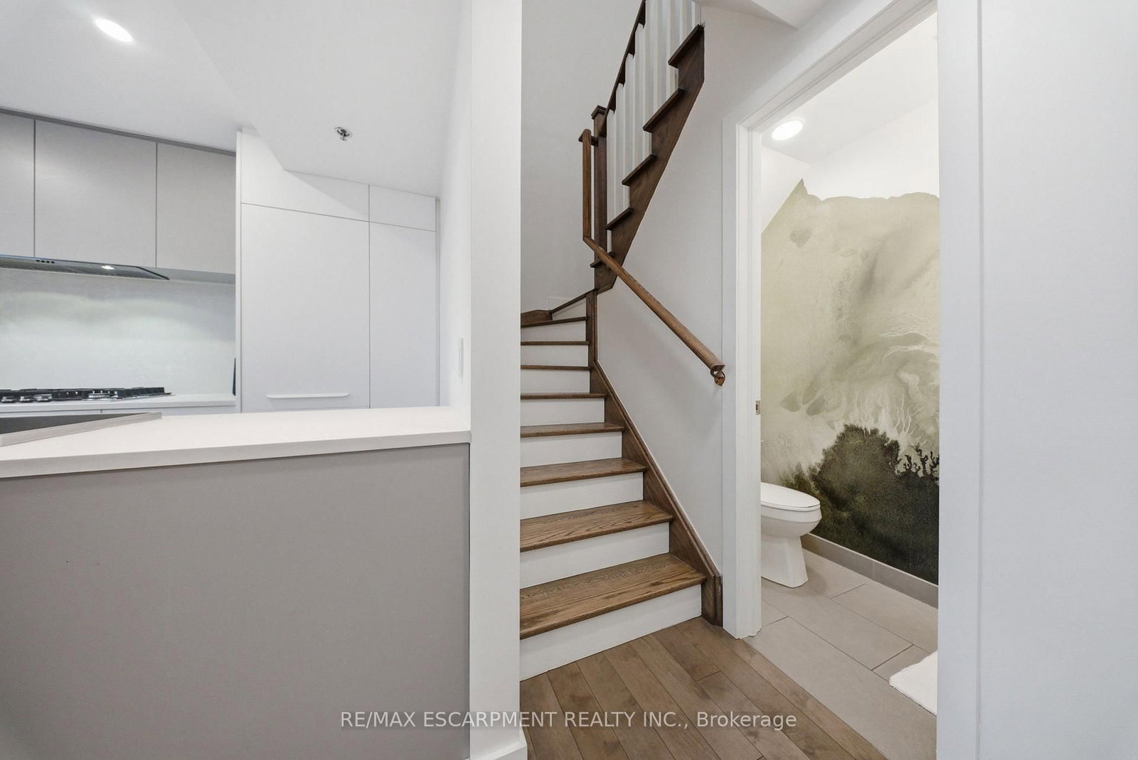 127 Queen Street E, Unit TH1 - Photo 20