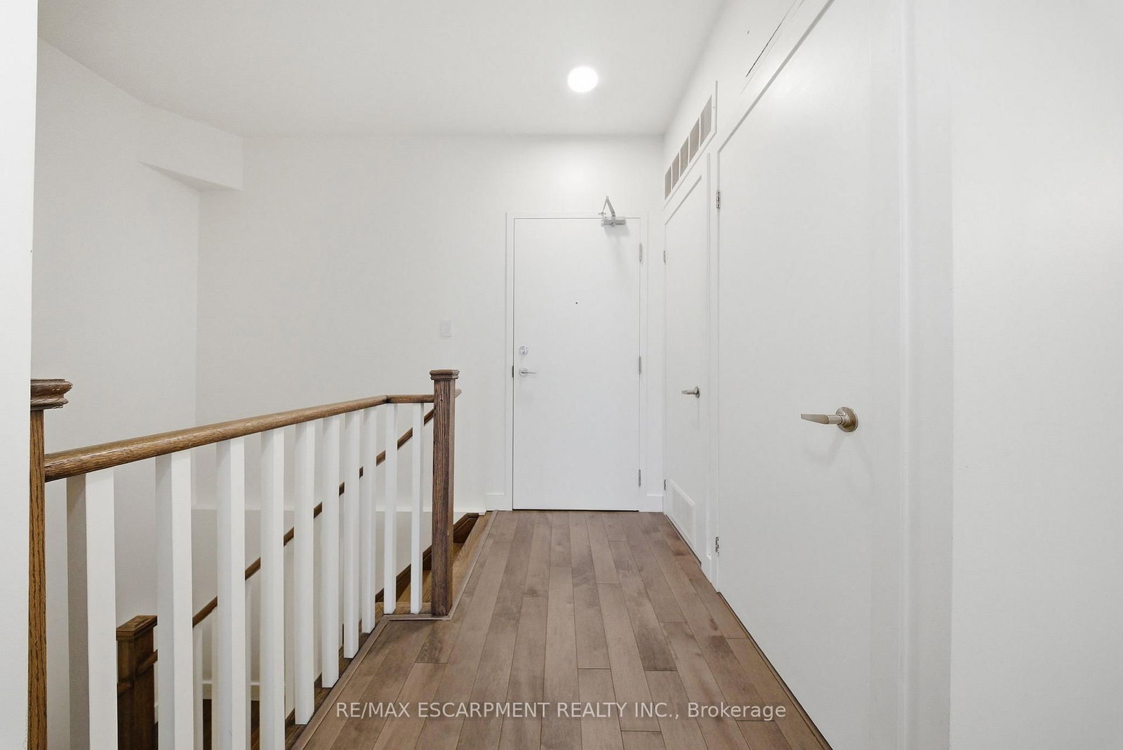 127 Queen Street E, Unit TH1 - Photo 21