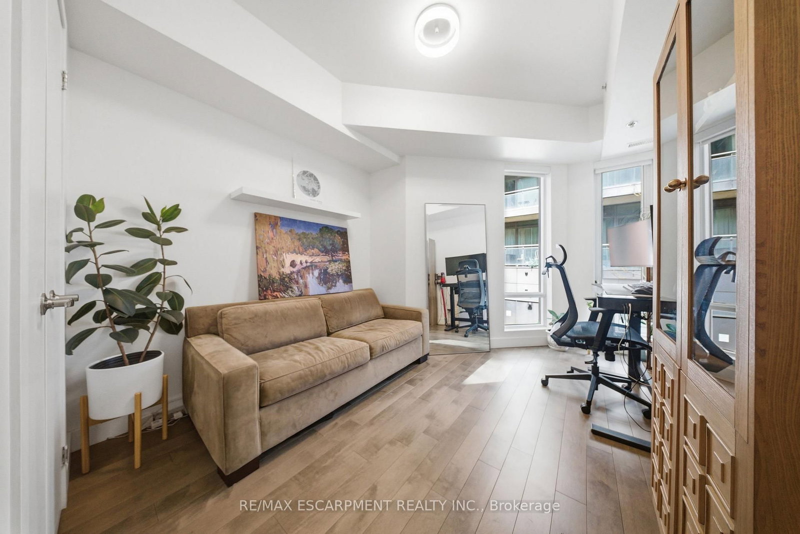 127 Queen Street E, Unit TH1 - Photo 27