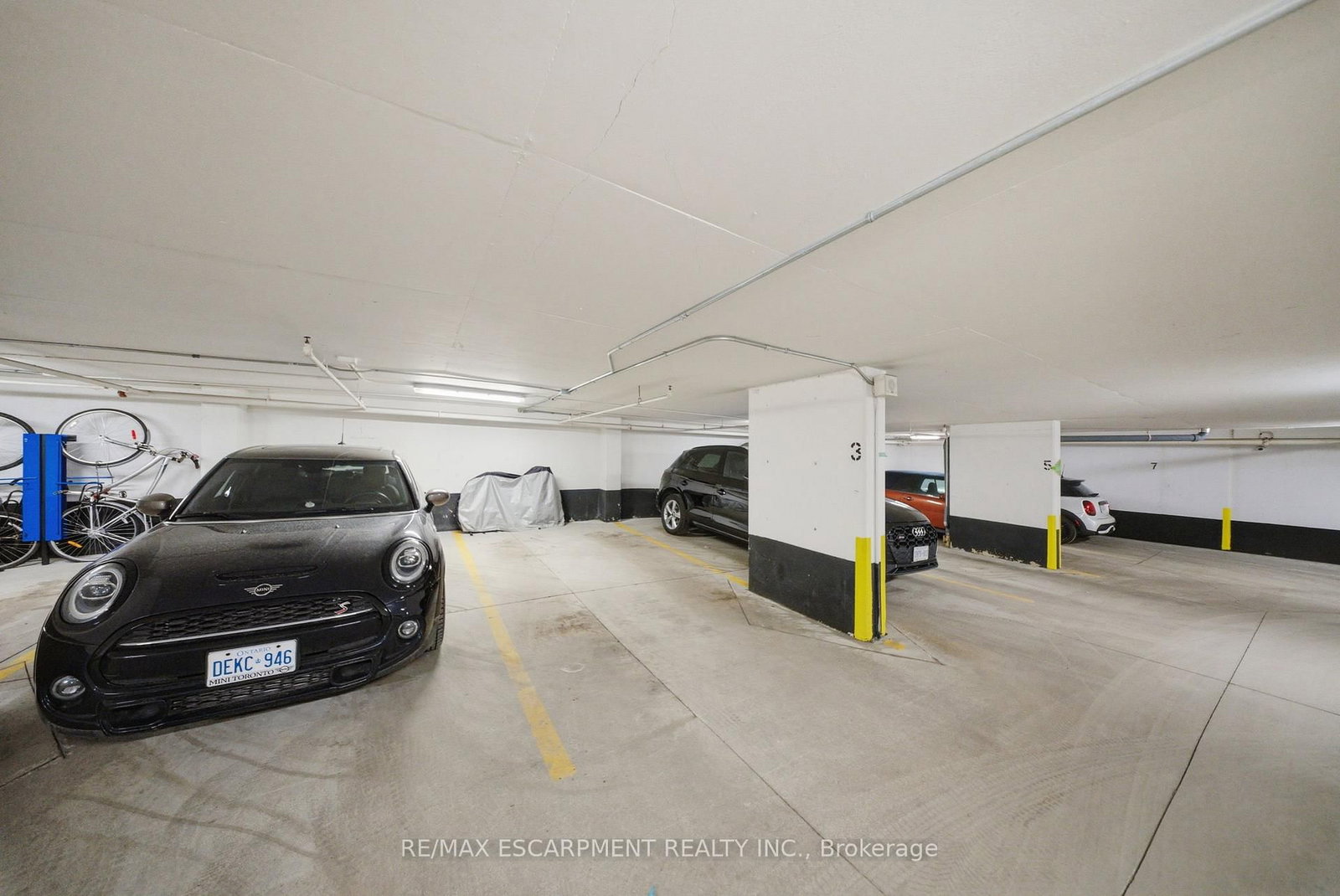 127 Queen Street E, Unit TH1 - Photo 35