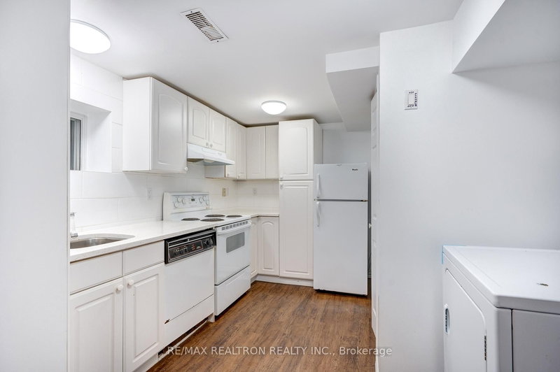 Lower - 80 Harlandale Ave, Toronto, M2N 1P1 | Image 2