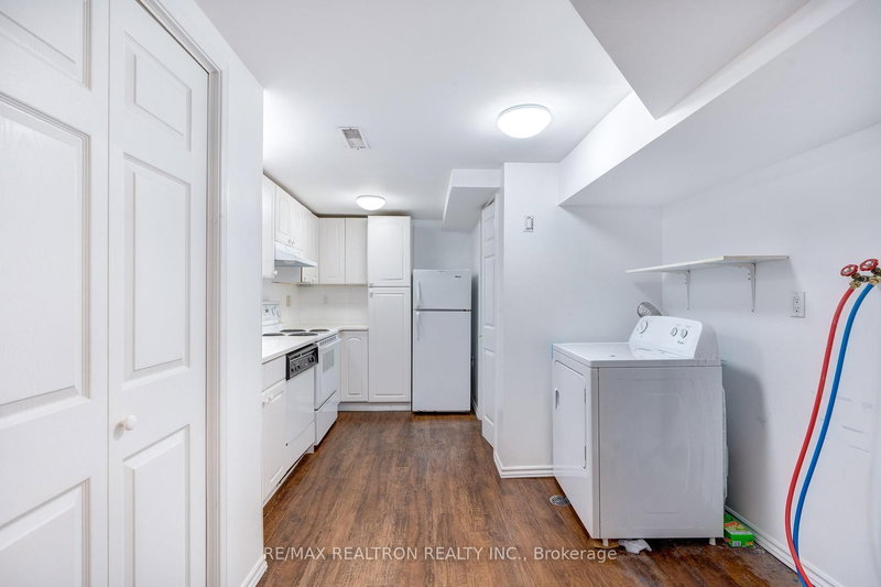 Lower - 80 Harlandale Ave, Toronto, M2N 1P1 | Image 3