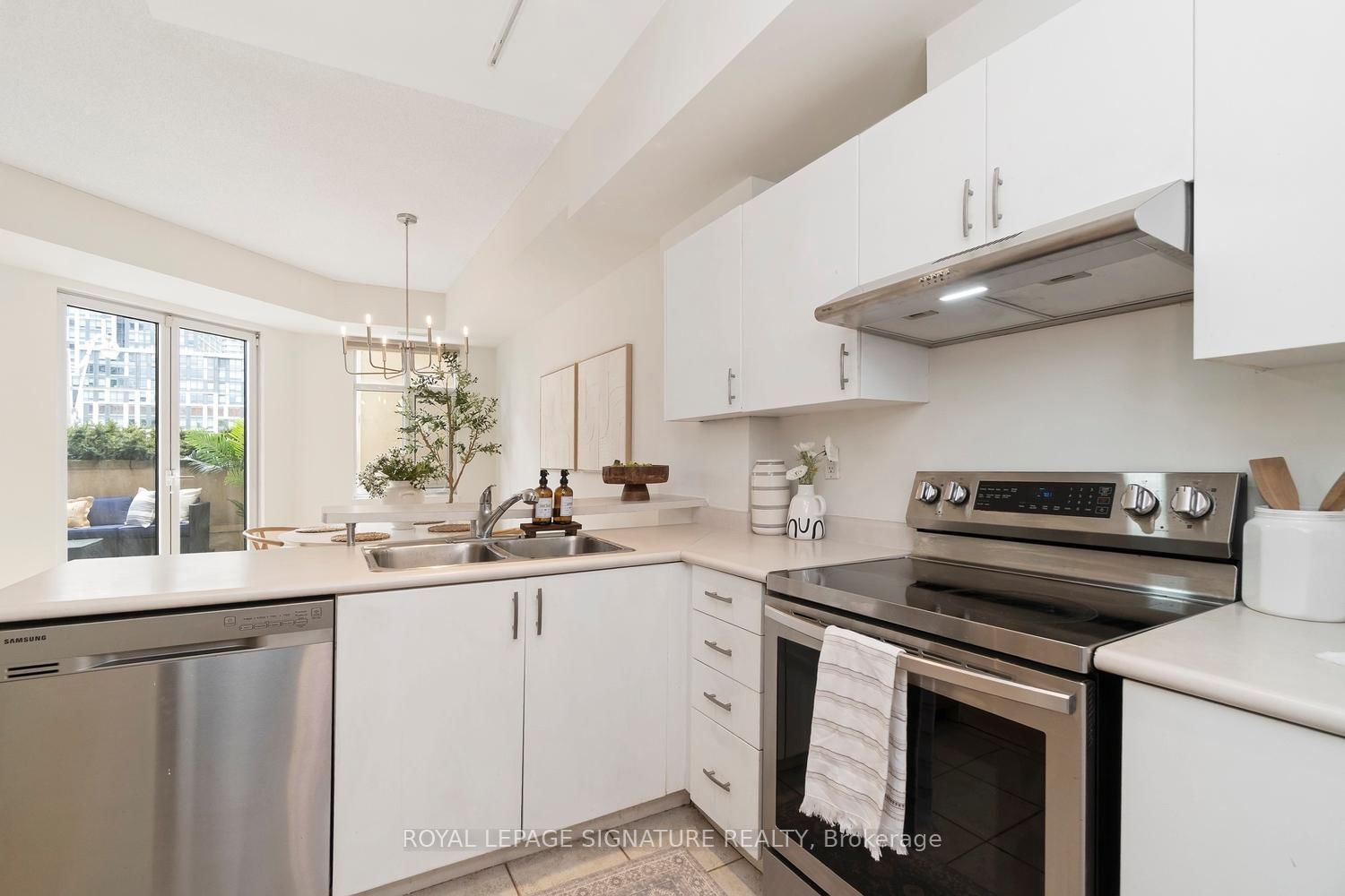 550 Front Street W, Unit 207 - Photo 11