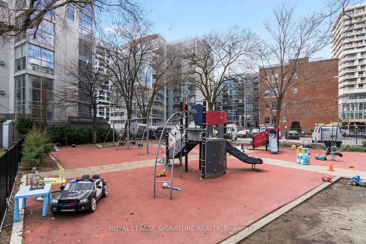 550 Front Street W, Unit 207 - Photo 42