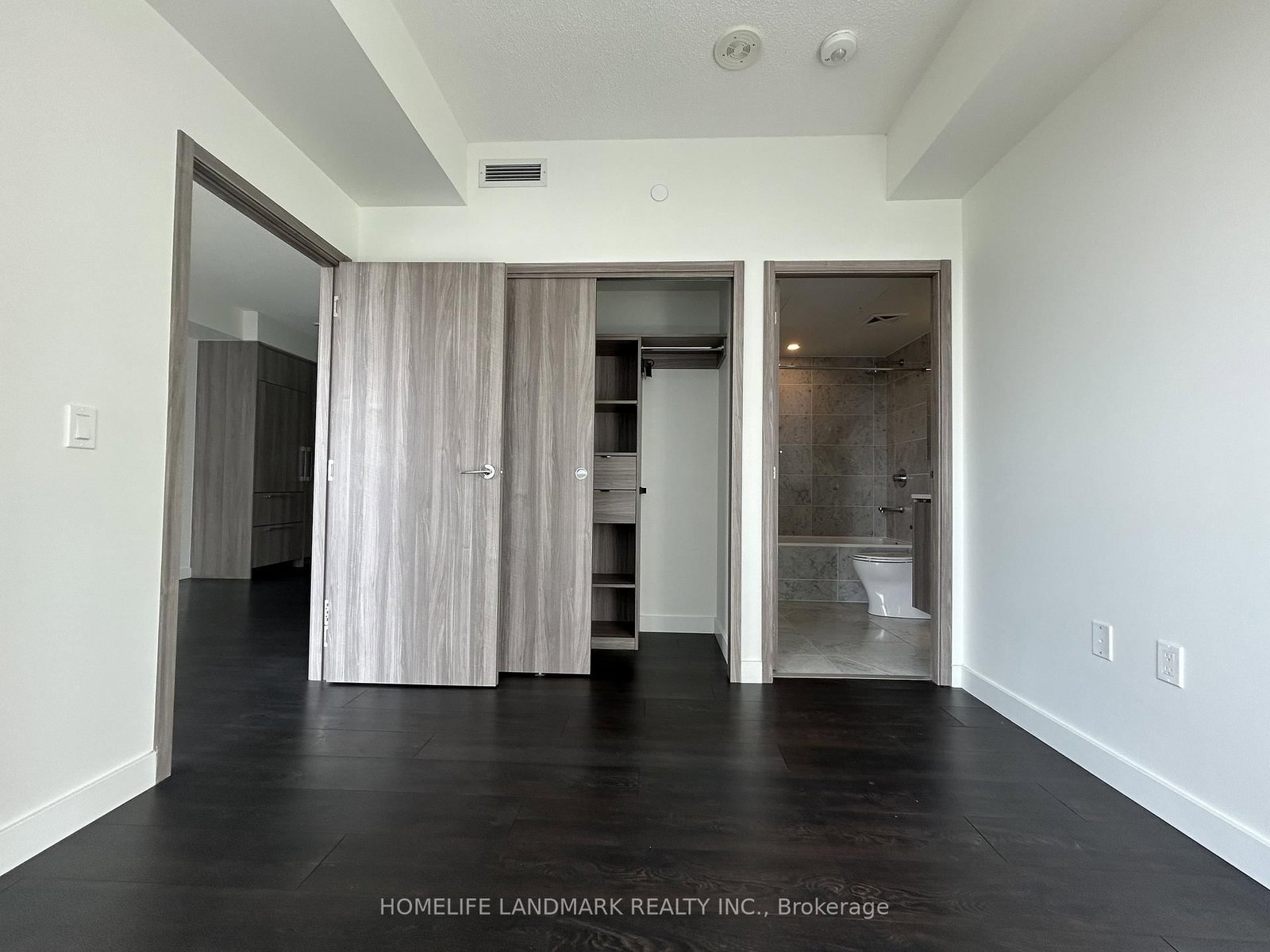 95 Mcmahon Drive, Unit 902 - Photo 9