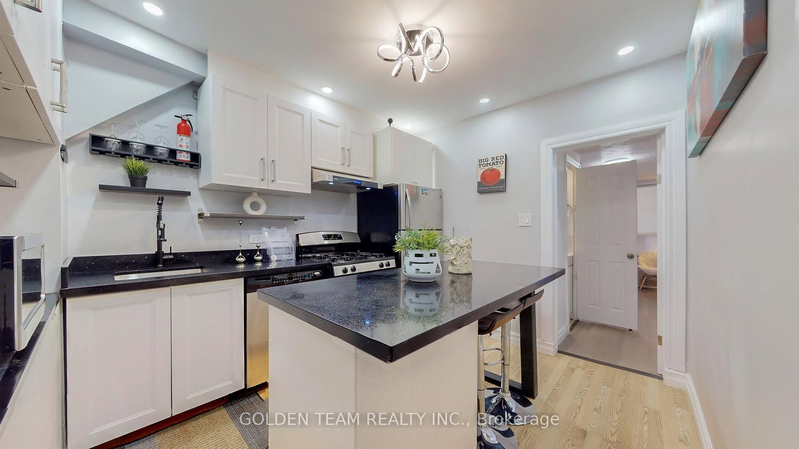 259 Claremont Street - Photo 12