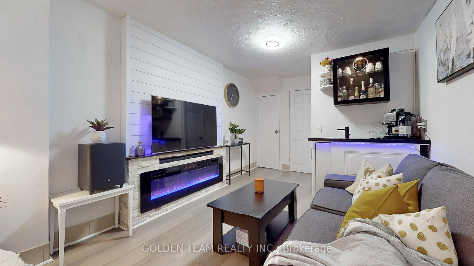 259 Claremont Street - Photo 16