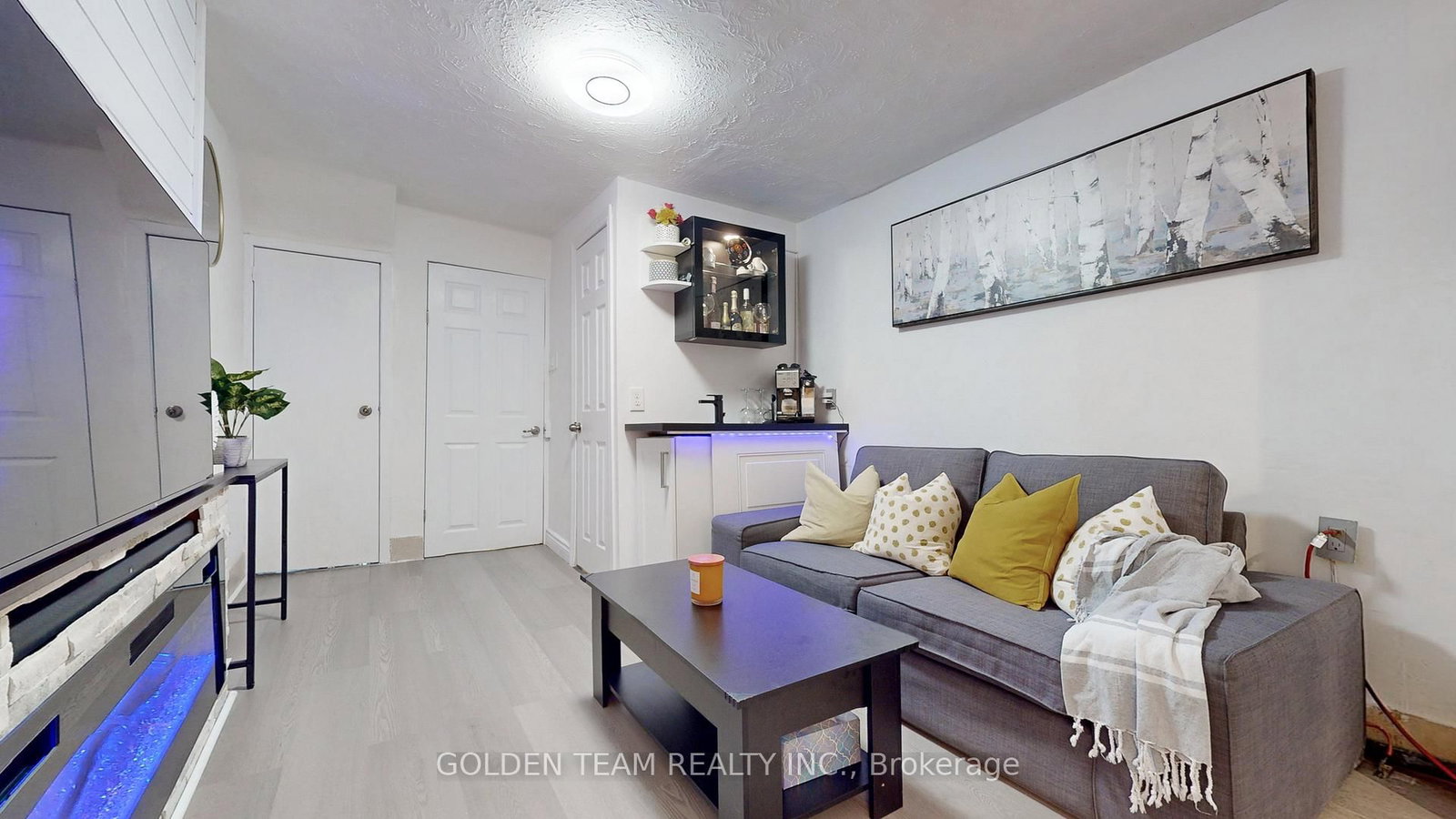 259 Claremont Street - Photo 17