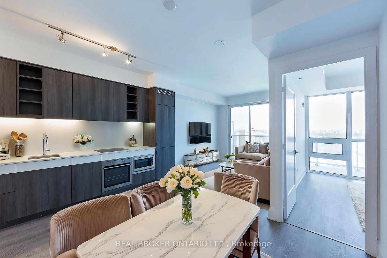 101 Erskine Avenue, Unit 1904 - Photo 8