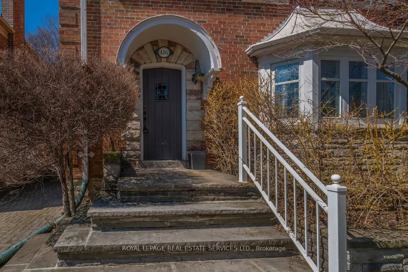 416 Rosemary Rd, Toronto, M5P 3E5 | Image 3