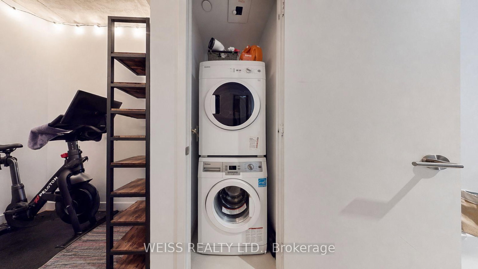 185 Roehampton Avenue, Unit 520 - Photo 33