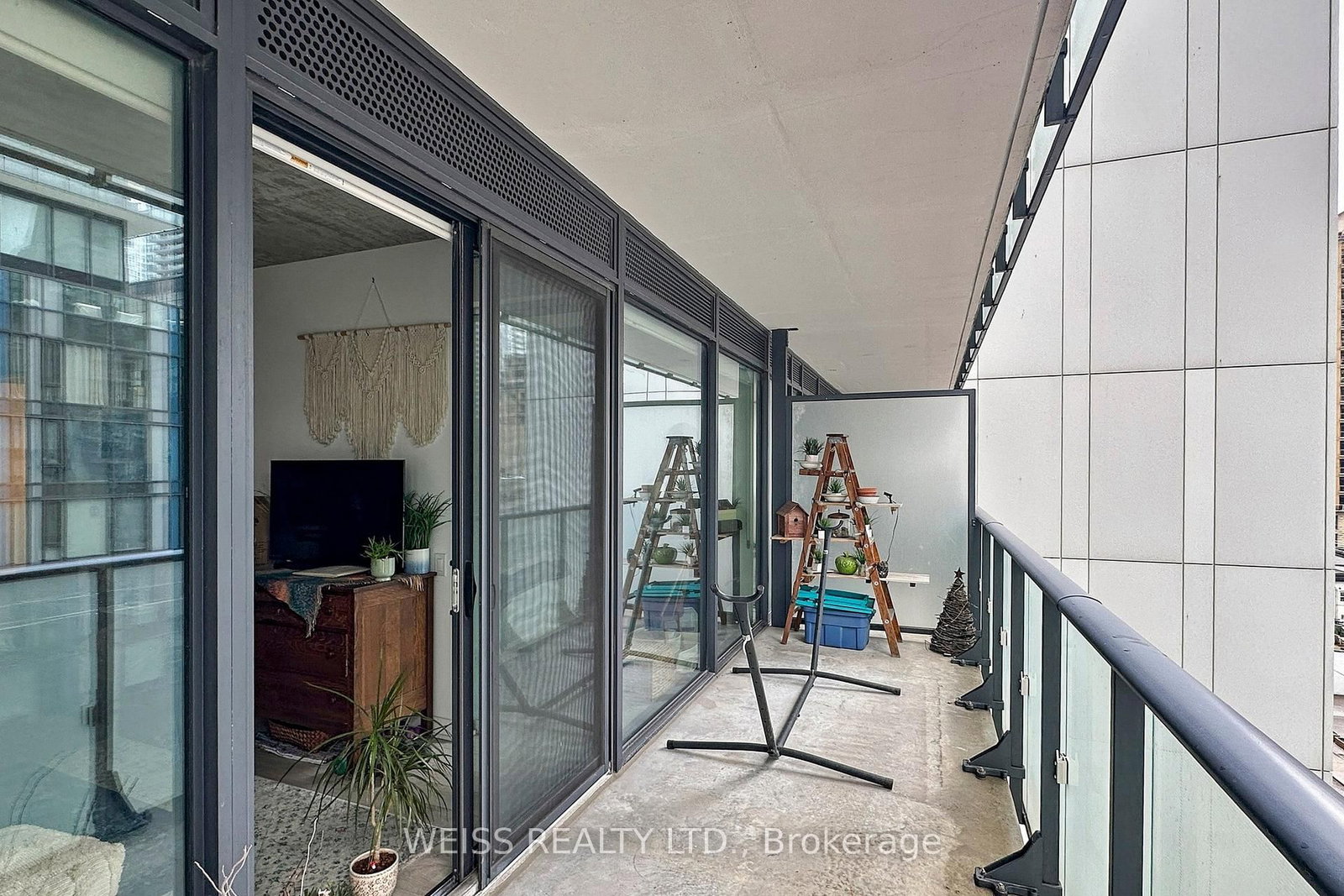 185 Roehampton Avenue, Unit 520 - Photo 38