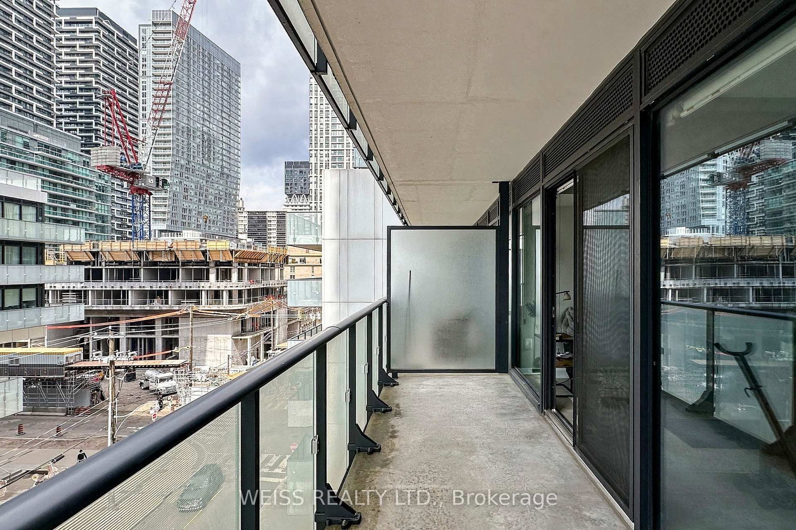 185 Roehampton Avenue, Unit 520 - Photo 39