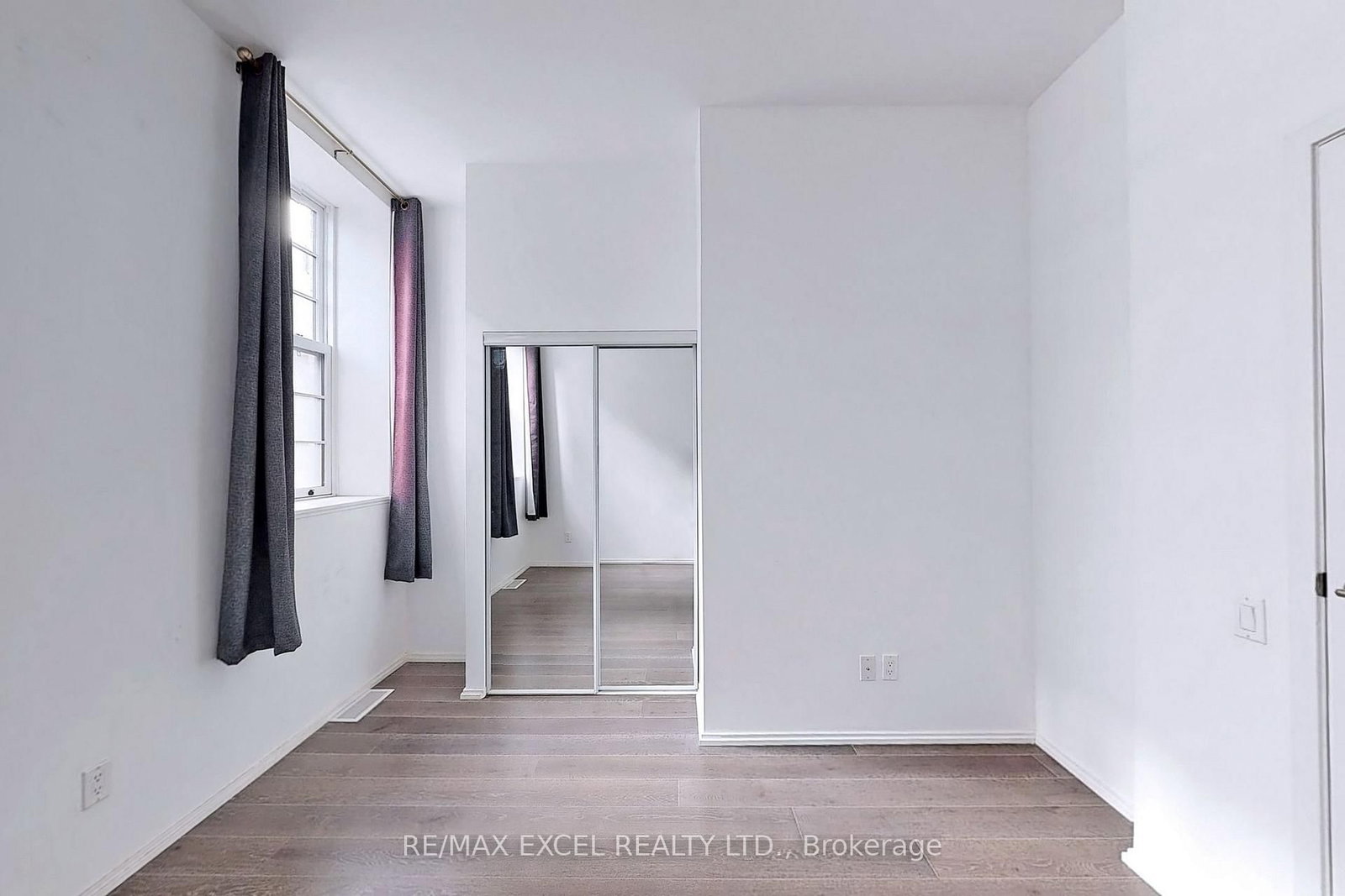 68 Shuter Street, Unit Th01 - Photo 18