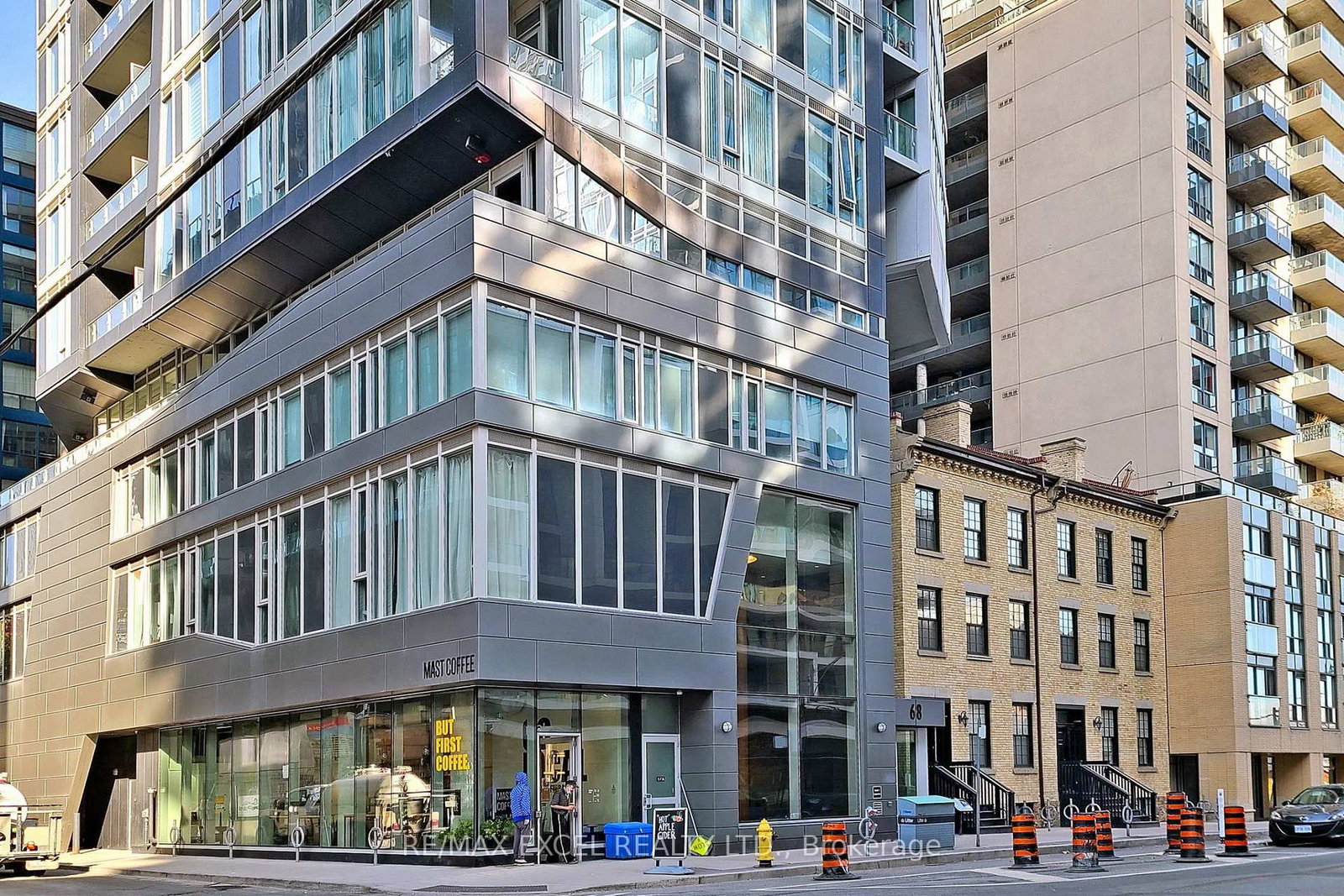 68 Shuter Street, Unit Th01 - Photo 31