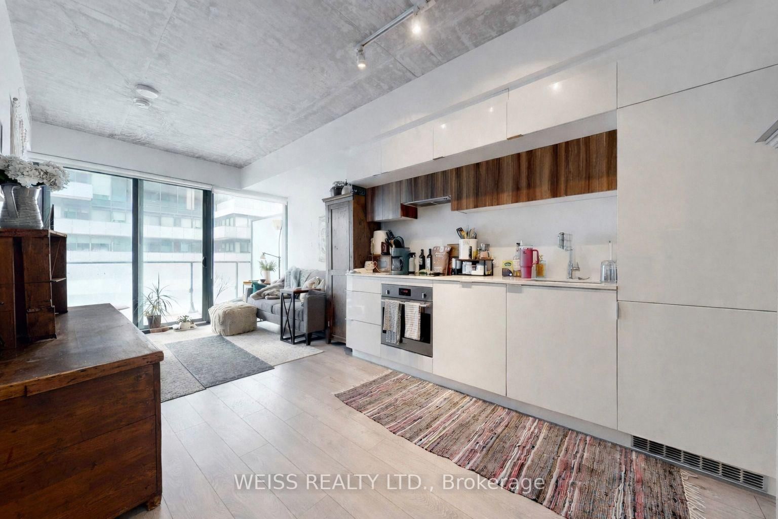 185 Roehampton Avenue, Unit 520 - Photo 19