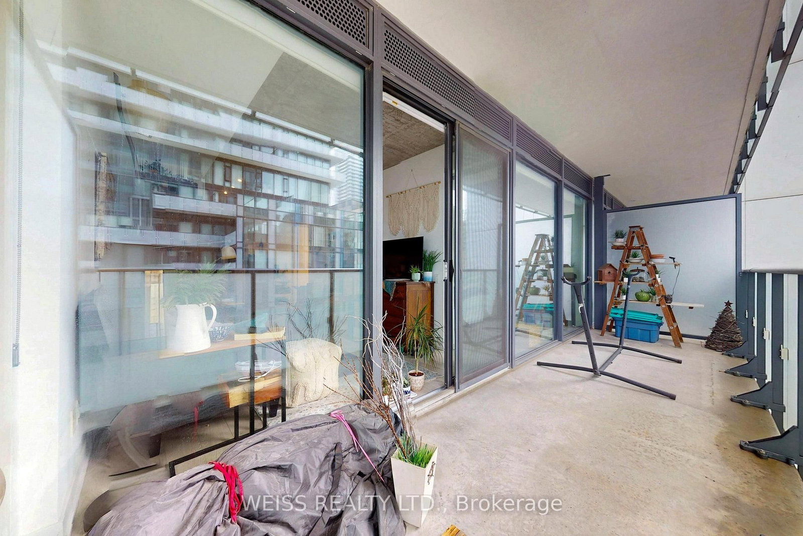 185 Roehampton Avenue, Unit 520 - Photo 35