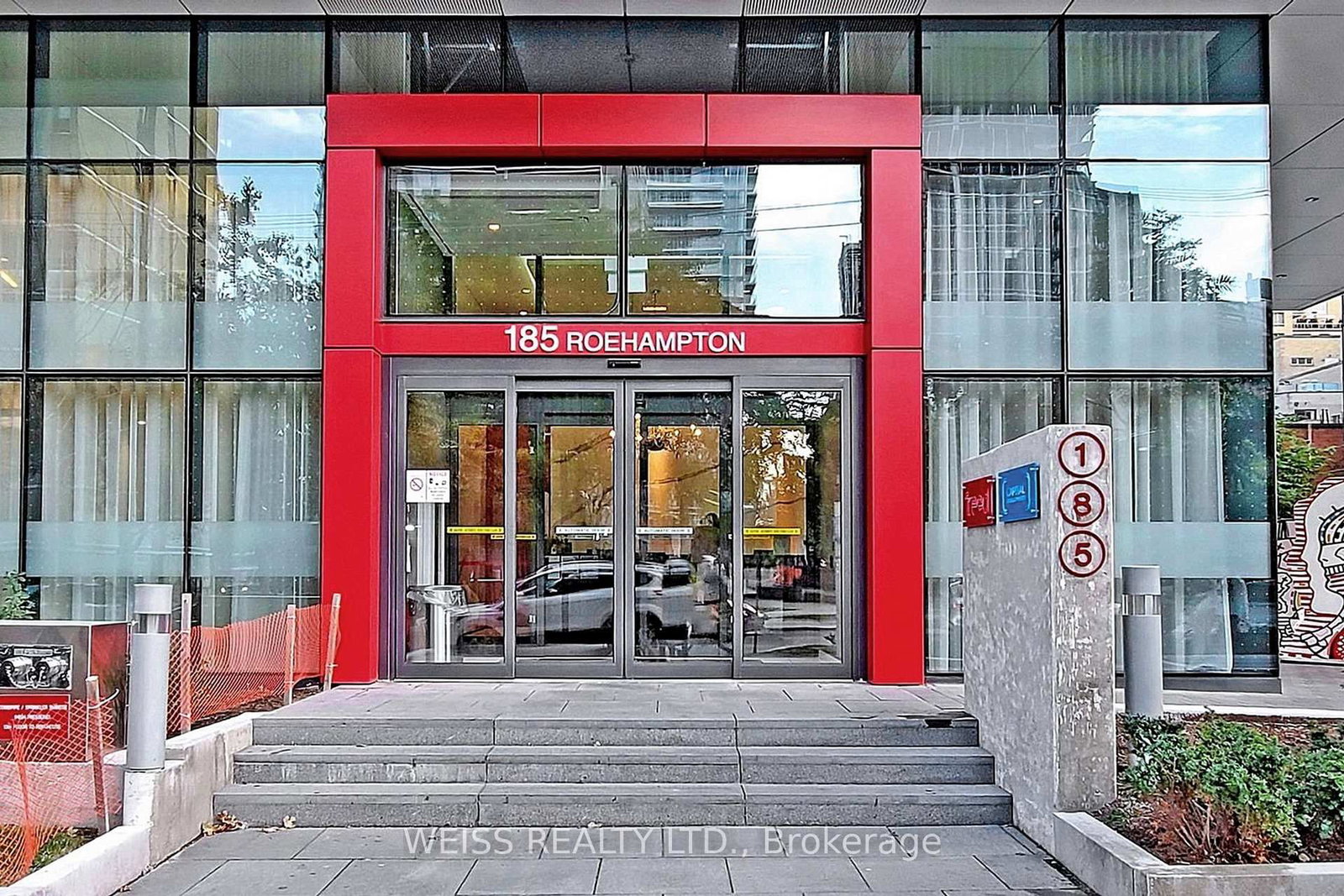 185 Roehampton Avenue, Unit 520 - Photo 7