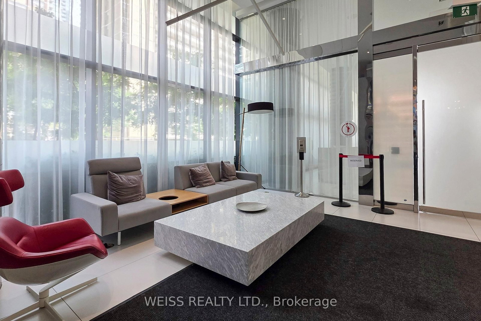 185 Roehampton Avenue, Unit 520 - Photo 9